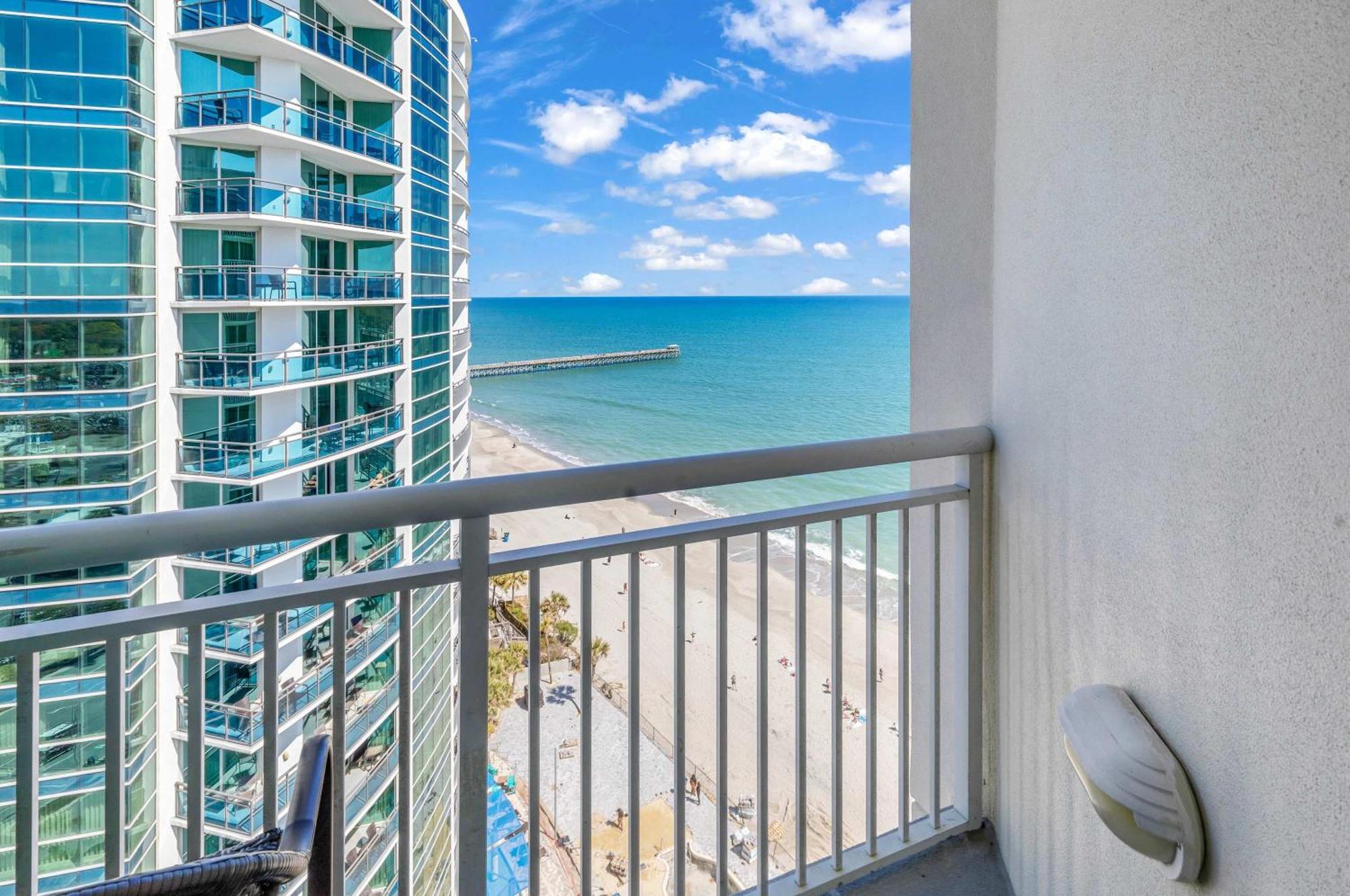 Sandy Beach Resort 1705 - Oceanfront Views Myrtle Beach Exteriör bild